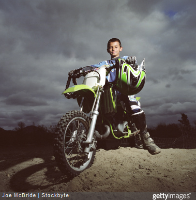 Quel équipement motocross avoir pour protéger les motards en herbe ?